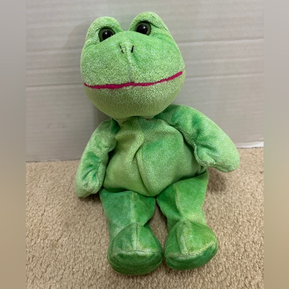 Kellytoy Cuddle Pals Frog Green Plush 14" Floppy Sitting Toad Stuffed Animal - Picture 1 of 8